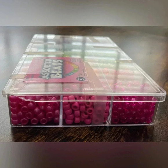 Greene Plastics Corporation | assorted beads set - Picture 6 of 10